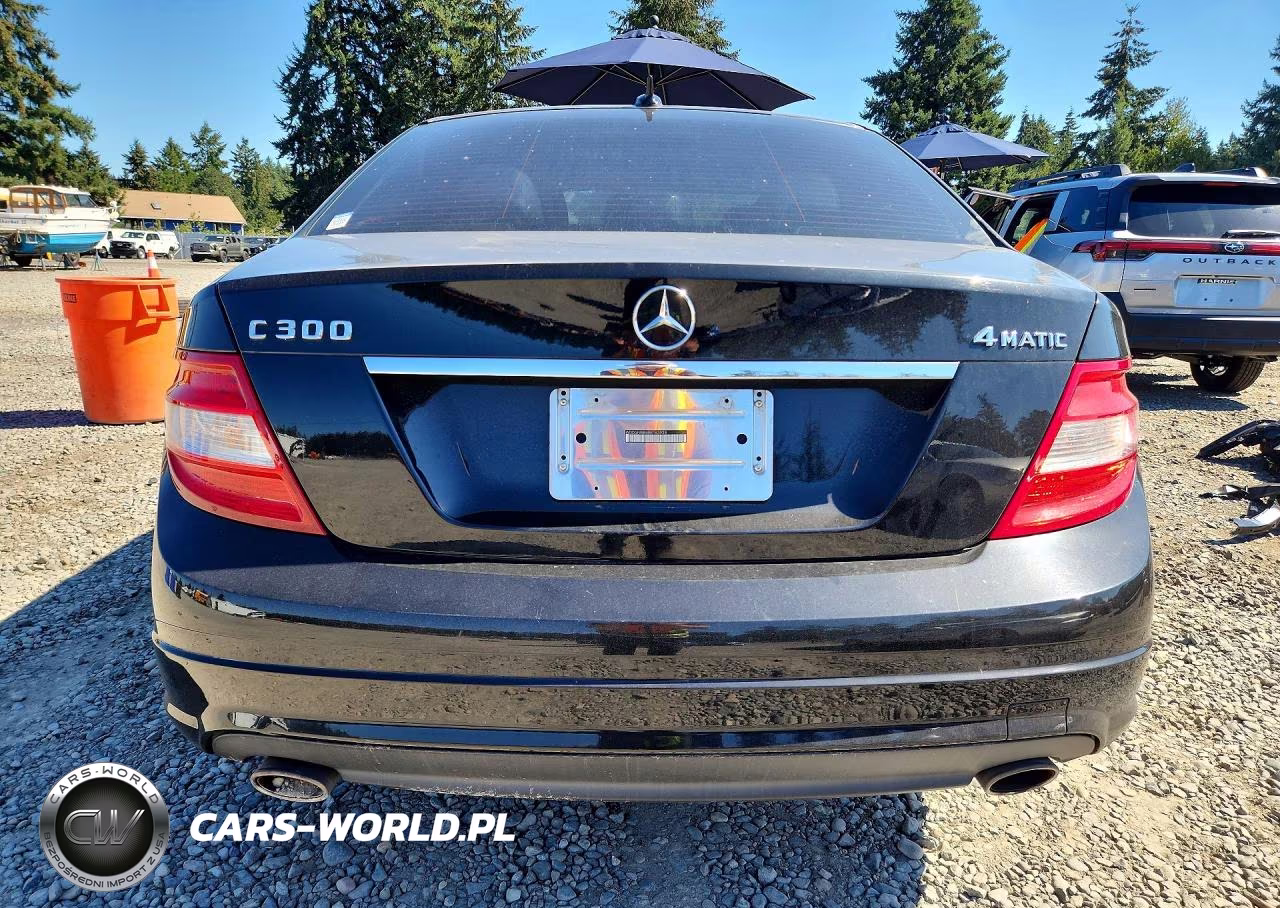 2011 Mercedes-Benz C 300 4Matic VIN:WDDGF8BB6BR163928 - 6