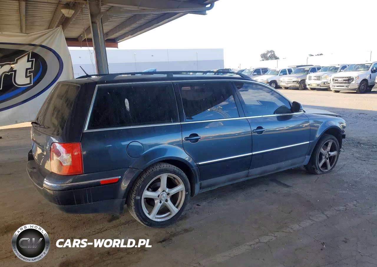 2005 Volkswagen Passat Glx VIN:WVWWU63B05E129879 - 3