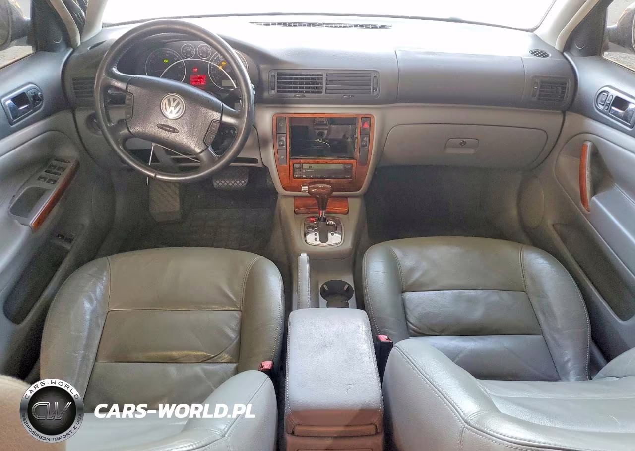 2005 Volkswagen Passat Glx VIN:WVWWU63B05E129879 - 8