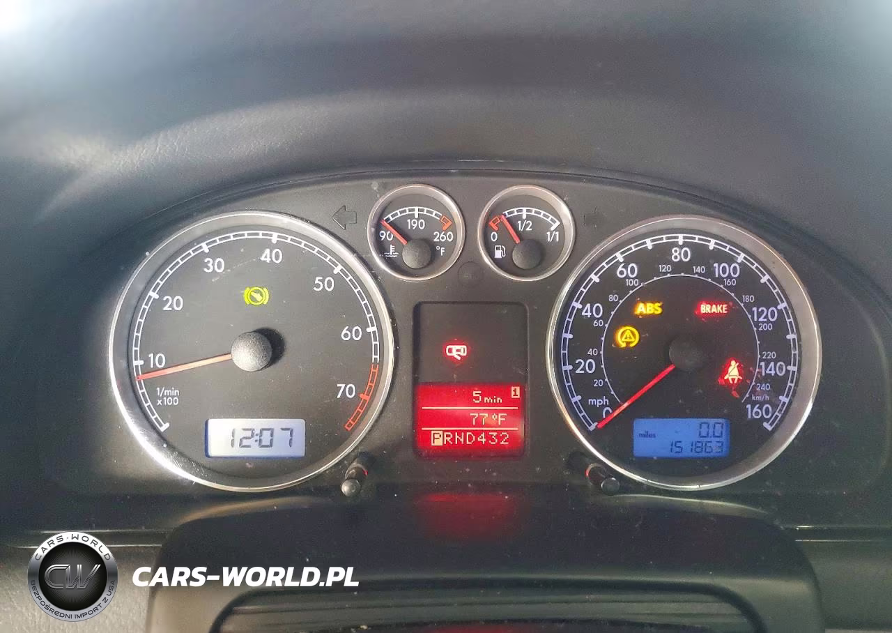 2005 Volkswagen Passat Glx VIN:WVWWU63B05E129879 - 9