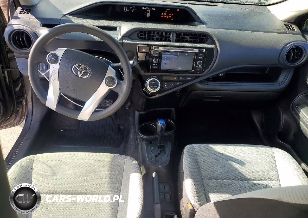 2015 Toyota Prius C One VIN:JTDKDTB36F1584980 - 8