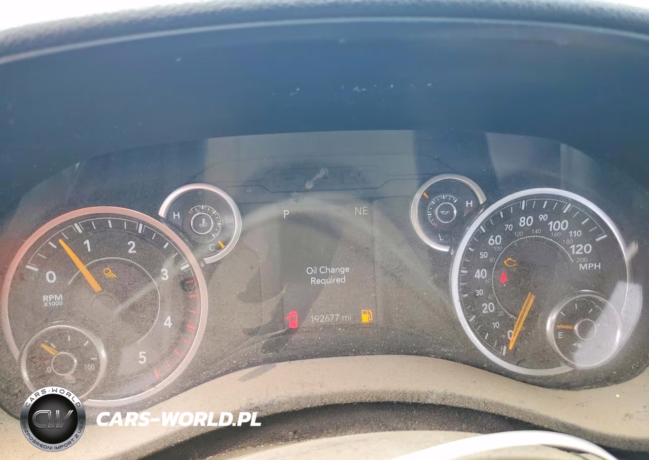 2019 Ram 2500 Big Horn VIN:3C6UR5JL9KG680063 - 9