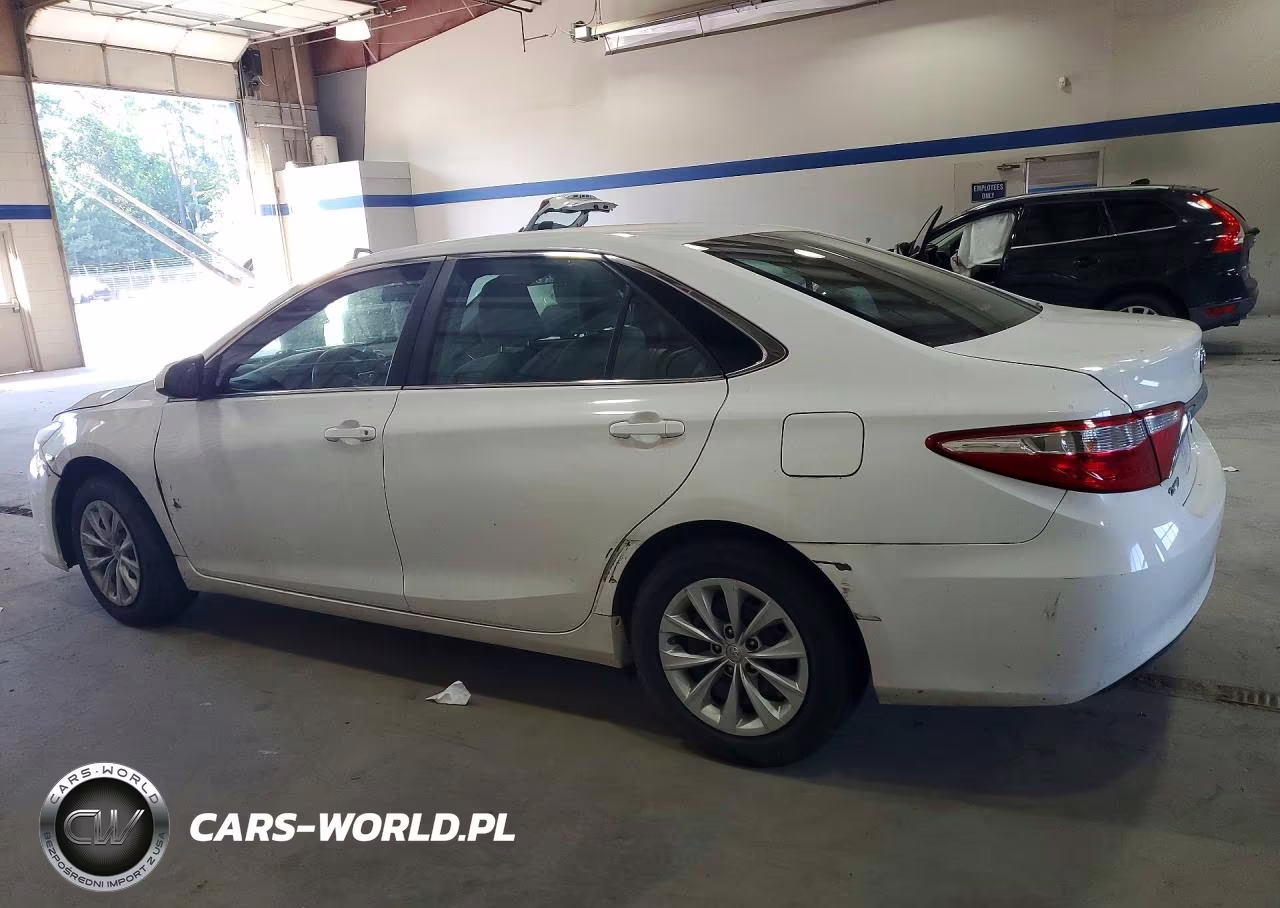 2015 Toyota Camry Le VIN:4T1BF1FK9FU971047 - 2