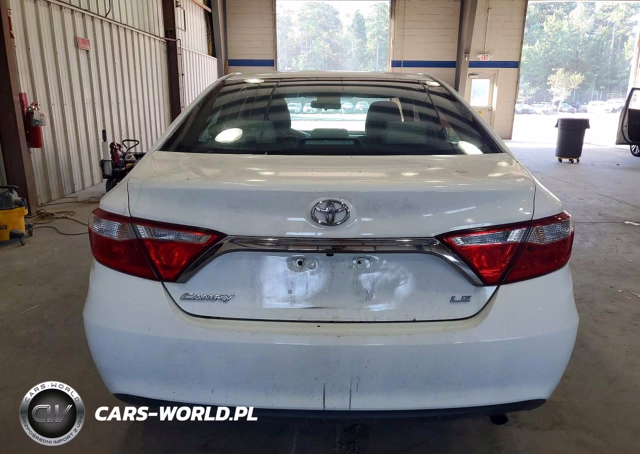 2015 Toyota Camry Le VIN:4T1BF1FK9FU971047 - 6