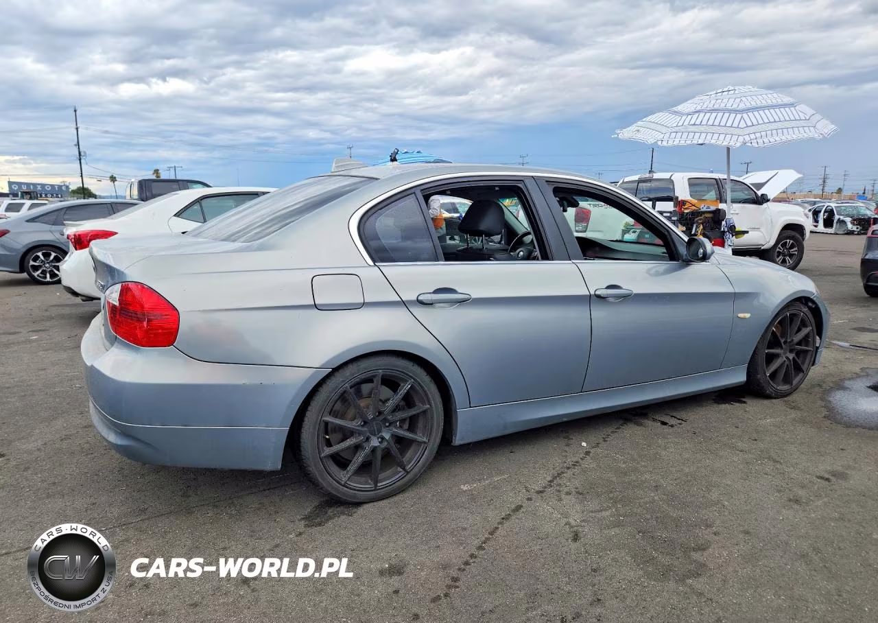 2006 BMW 330 I VIN:WBAVB33566KS35716 - 3