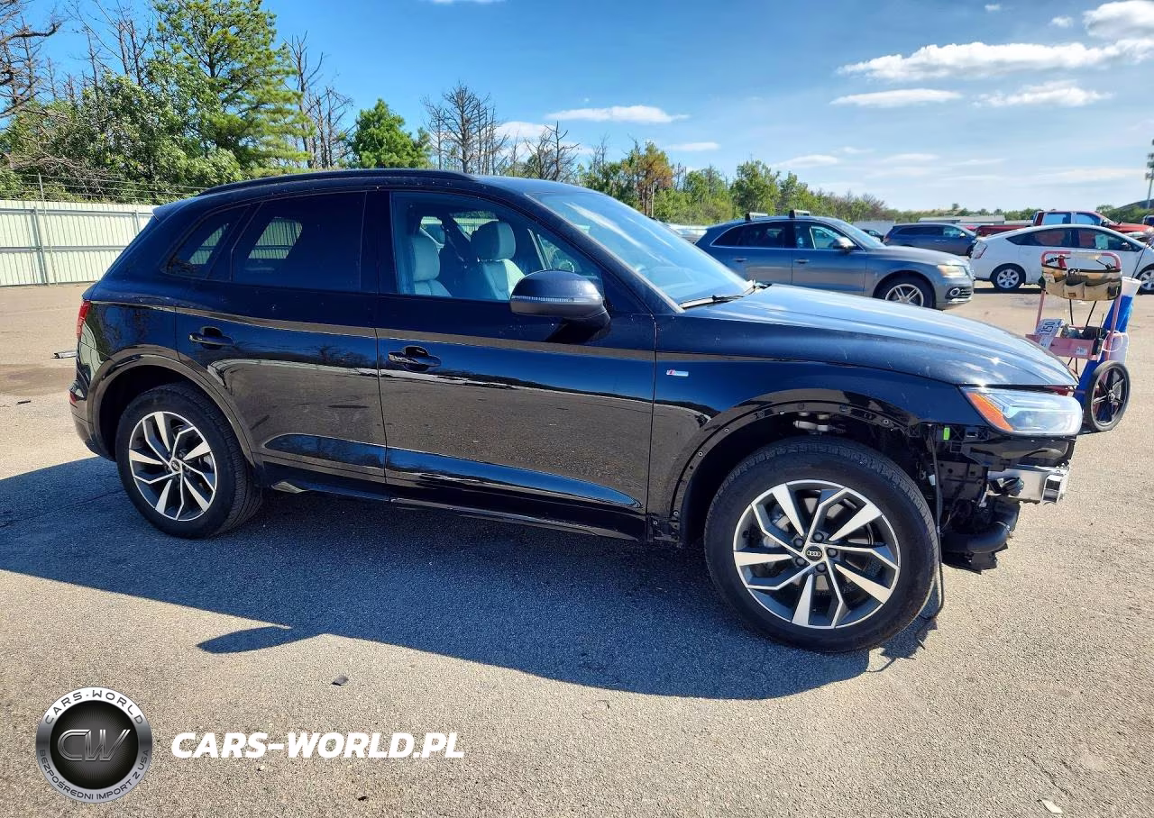 2024 Audi Q5 Premium 45 VIN:WA1GAAFY1R2108461 - 4