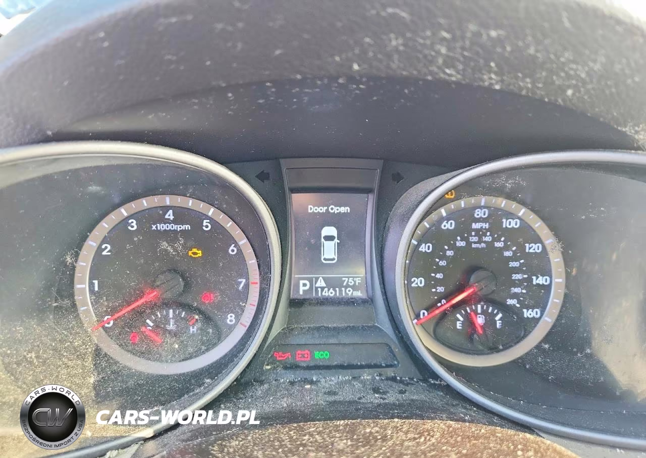 2016 Hyundai Santa Fe Sport 2.4L VIN:5XYZUDLB6GG368977 - 9