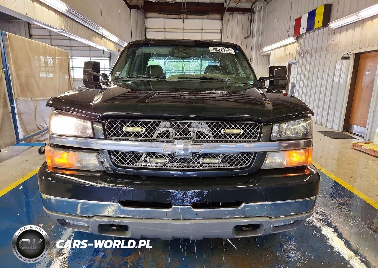 2003 Chevrolet Silverado K2500 Heavy Duty VIN:1GCHK23UX3F252508 - 5