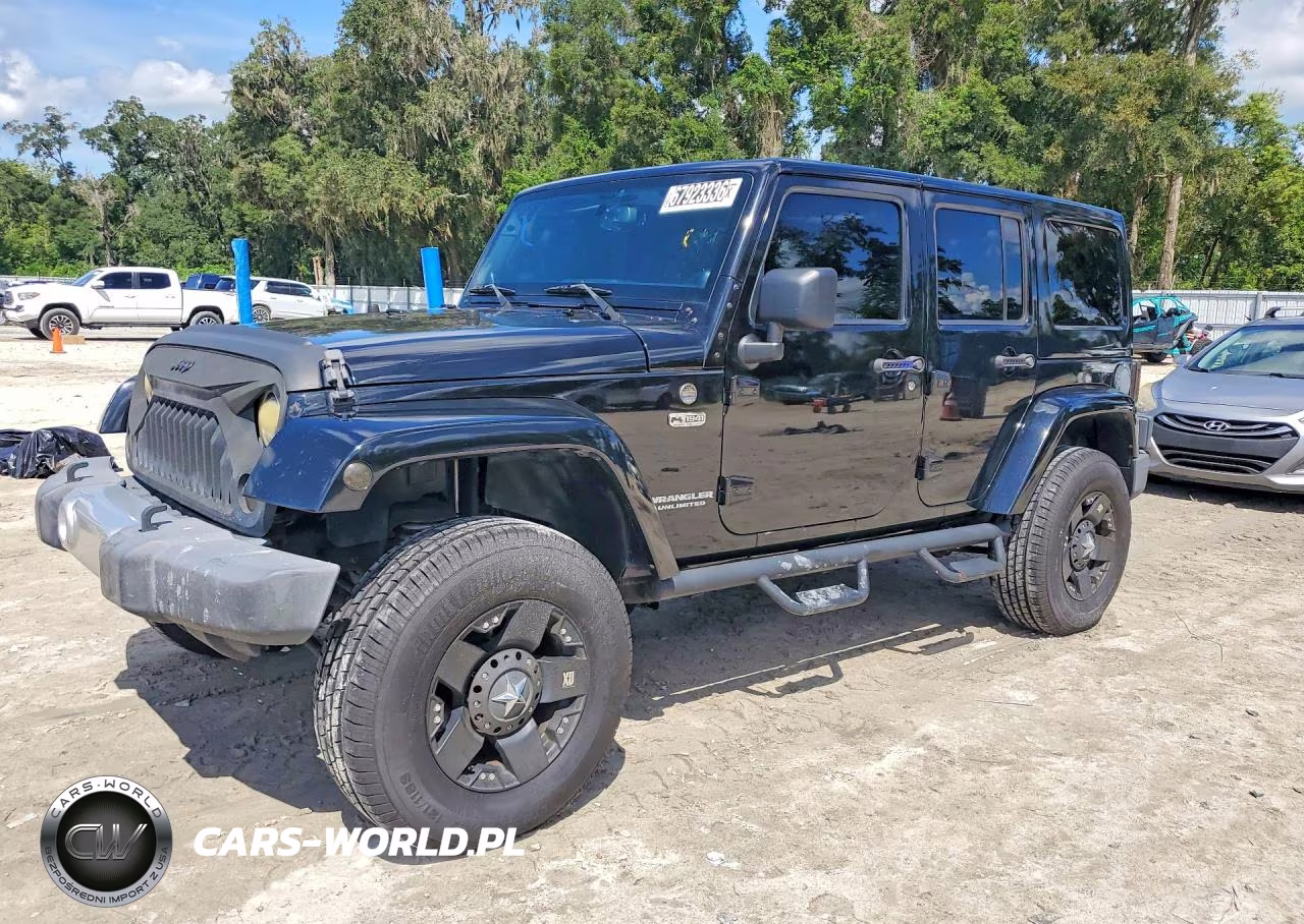 2014 Jeep Wrangler Unlimited Sahara – zdjęcie 1 z 13