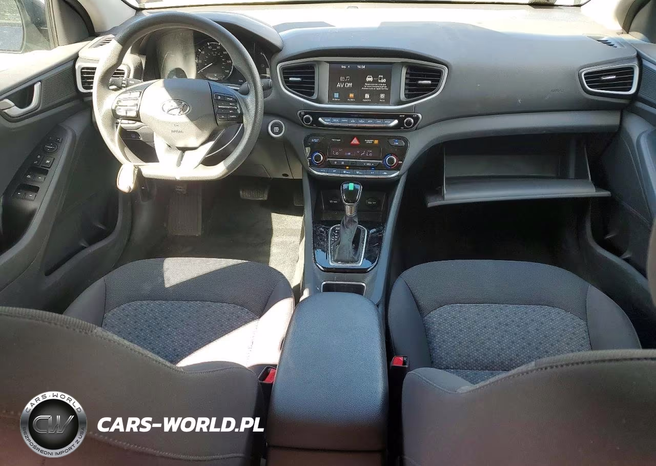 2018 Hyundai Ioniq Blue VIN:KMHC65LC4JU091536 - 8