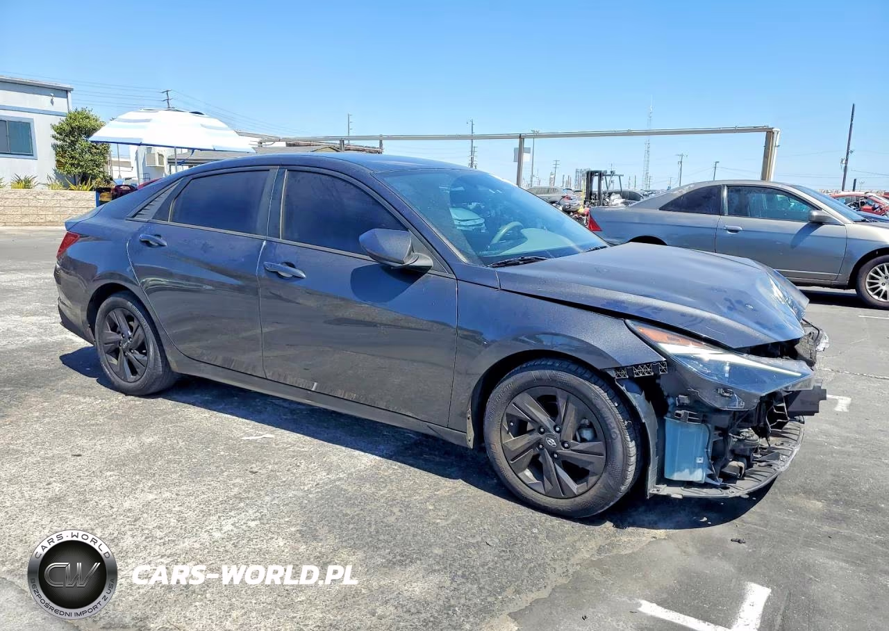 2021 Hyundai Elantra Sel VIN:5NPLM4AG2MH047043 - 4