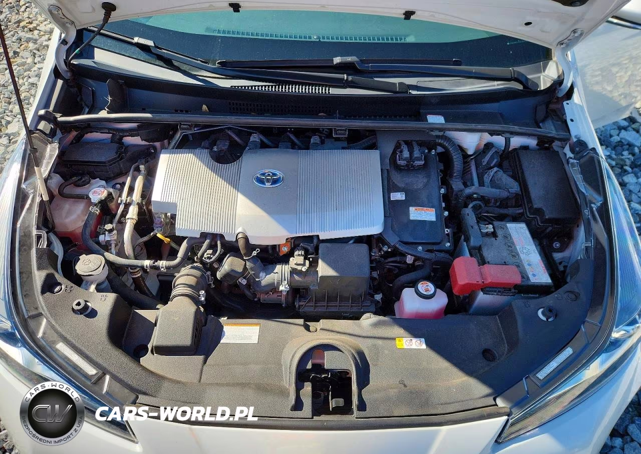 2022 Toyota Prius Le VIN:JTDKAMFU7N3185774 - 11