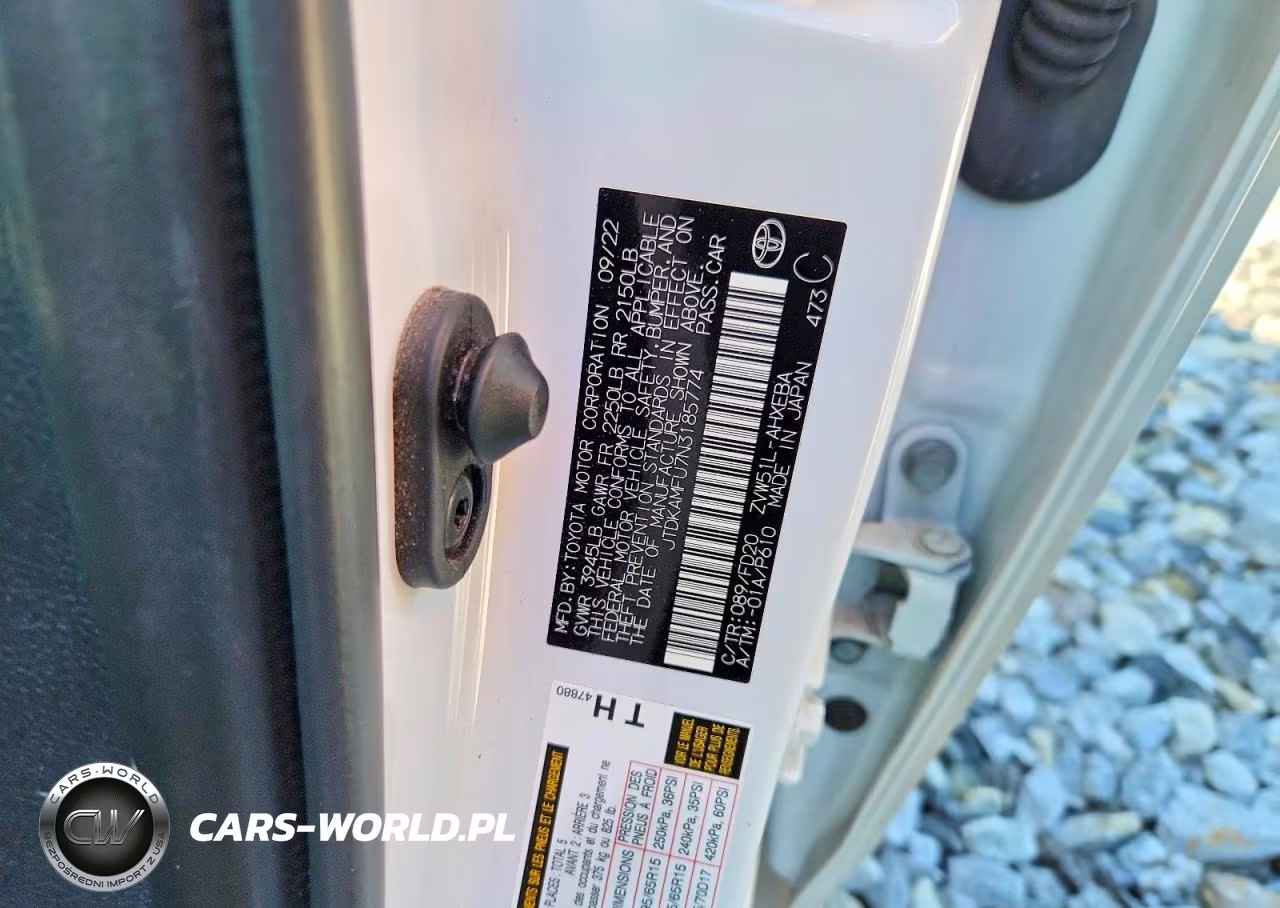 2022 Toyota Prius Le VIN:JTDKAMFU7N3185774 - 12