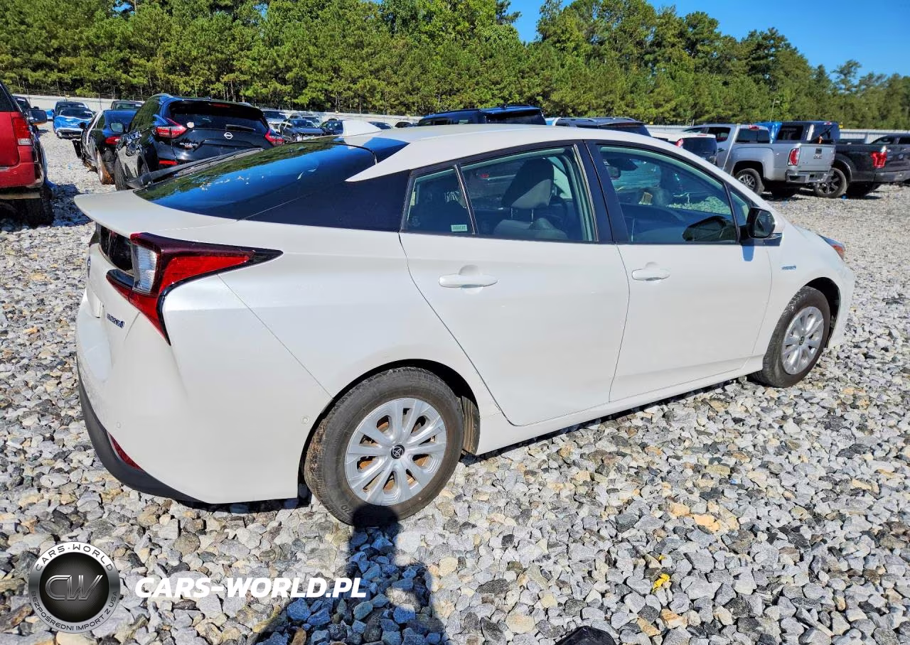 2022 Toyota Prius Le VIN:JTDKAMFU7N3185774 - 3