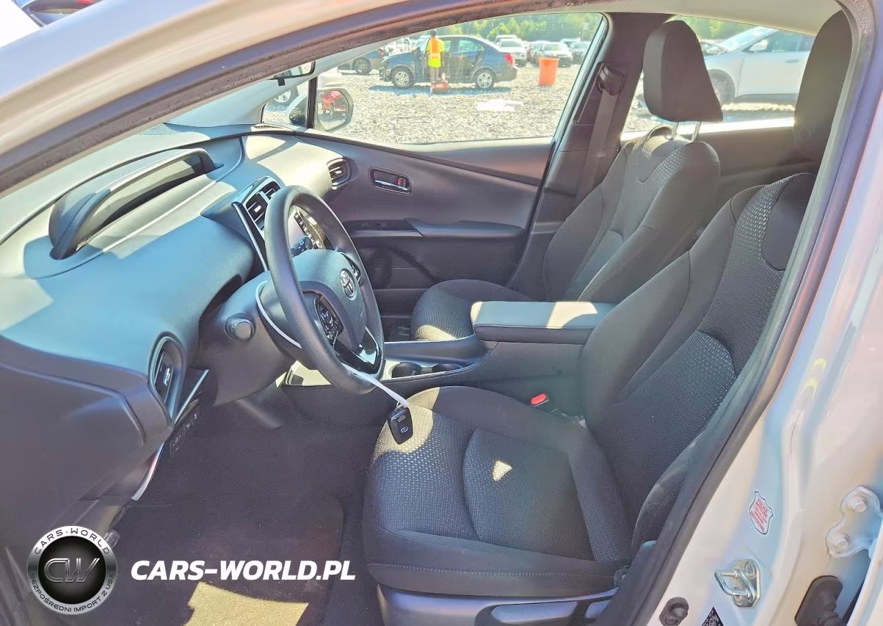 2022 Toyota Prius Le VIN:JTDKAMFU7N3185774 - 7
