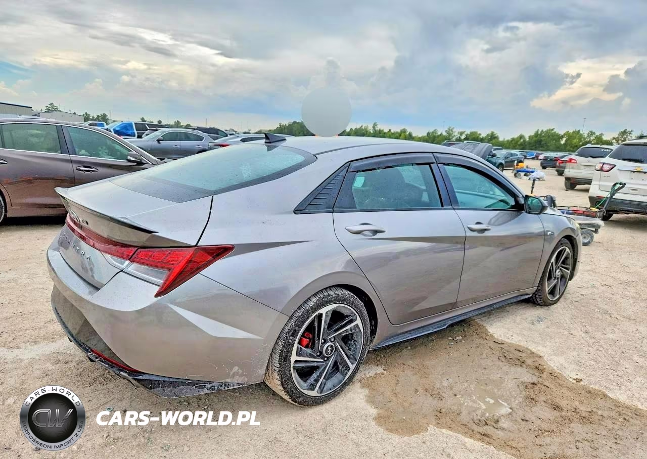 2023 Hyundai Elantra N Line VIN:KMHLR4AF4PU432862 - 3