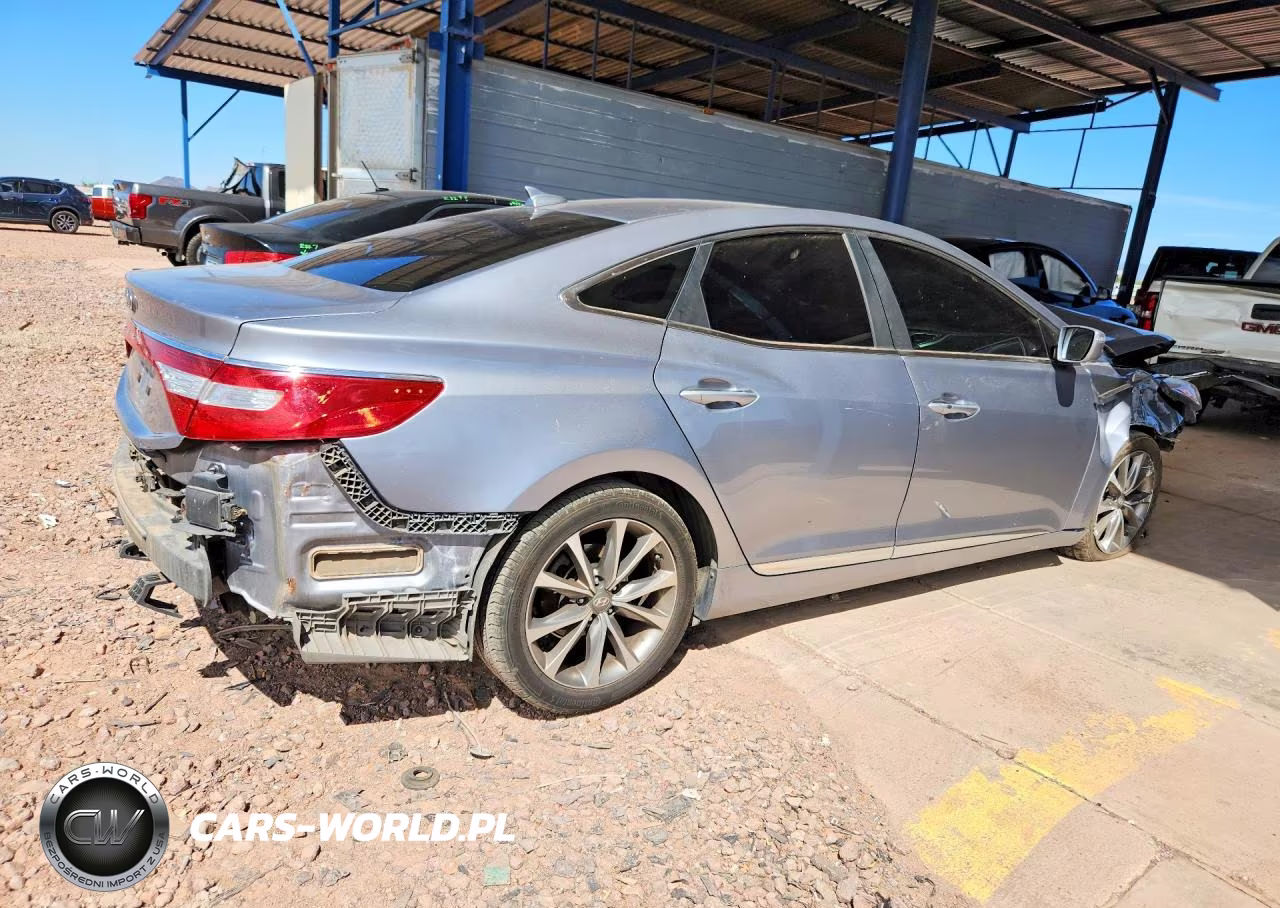 2017 Hyundai Azera Base VIN:KMHFG4JG3HA572612 - 3