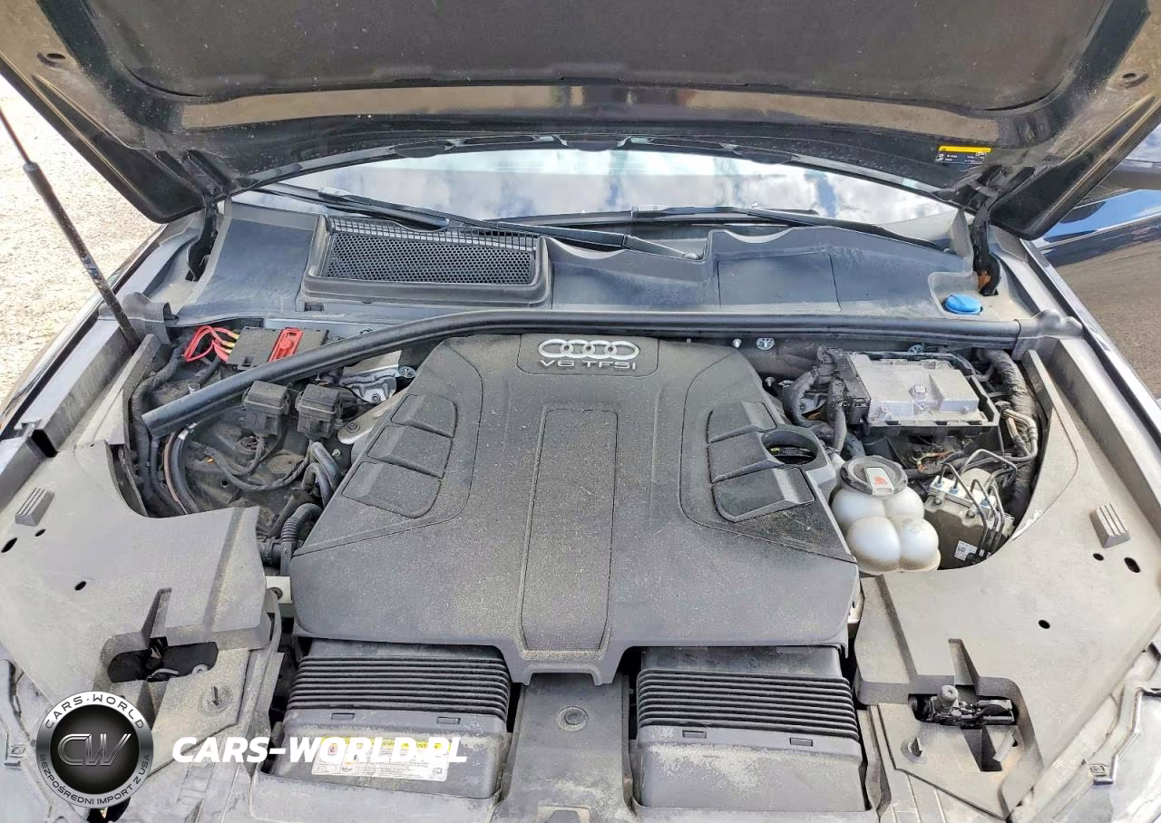 2018 Audi Q7 Premium Plus VIN:WA1LAAF70JD009726 - 12