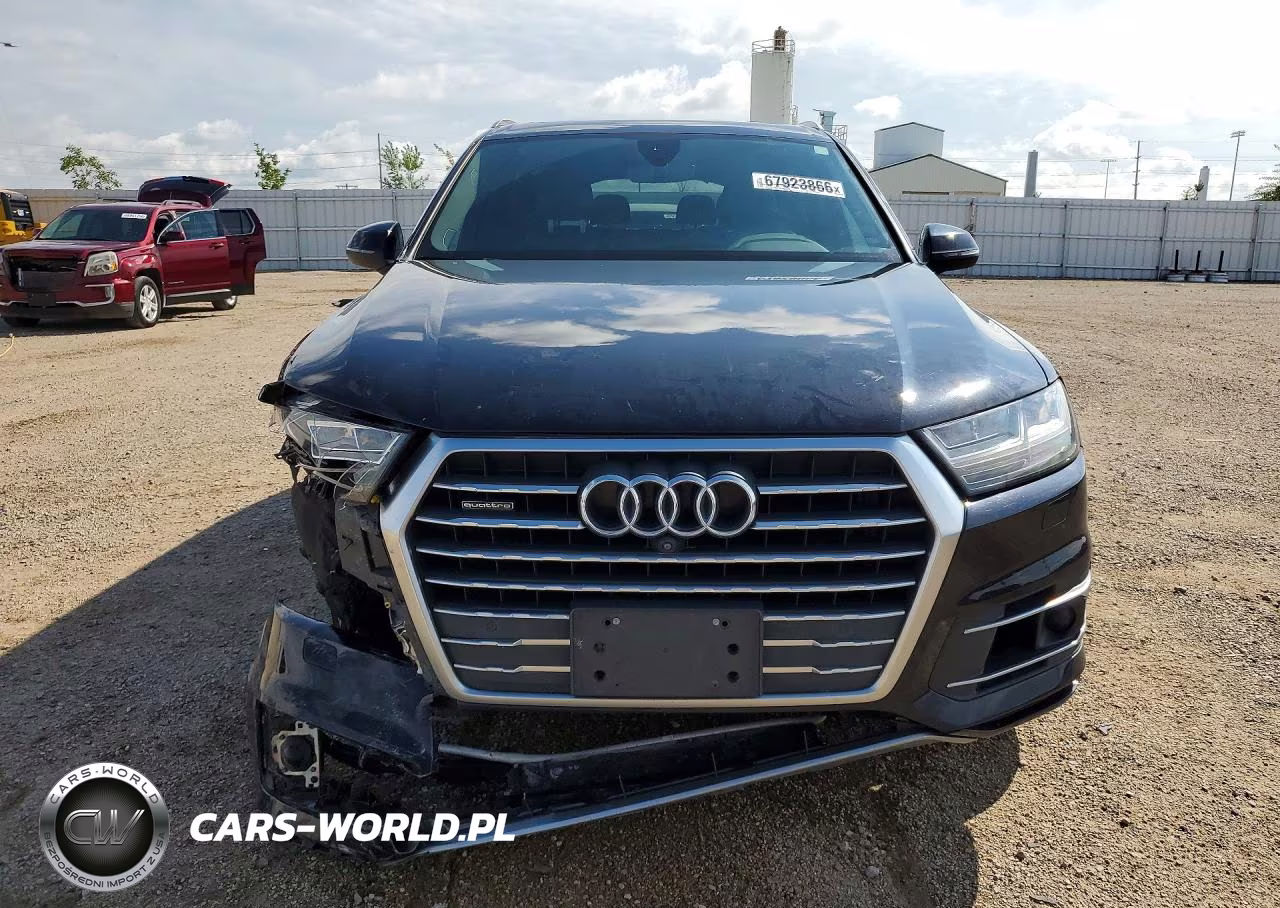 2018 Audi Q7 Premium Plus VIN:WA1LAAF70JD009726 - 5