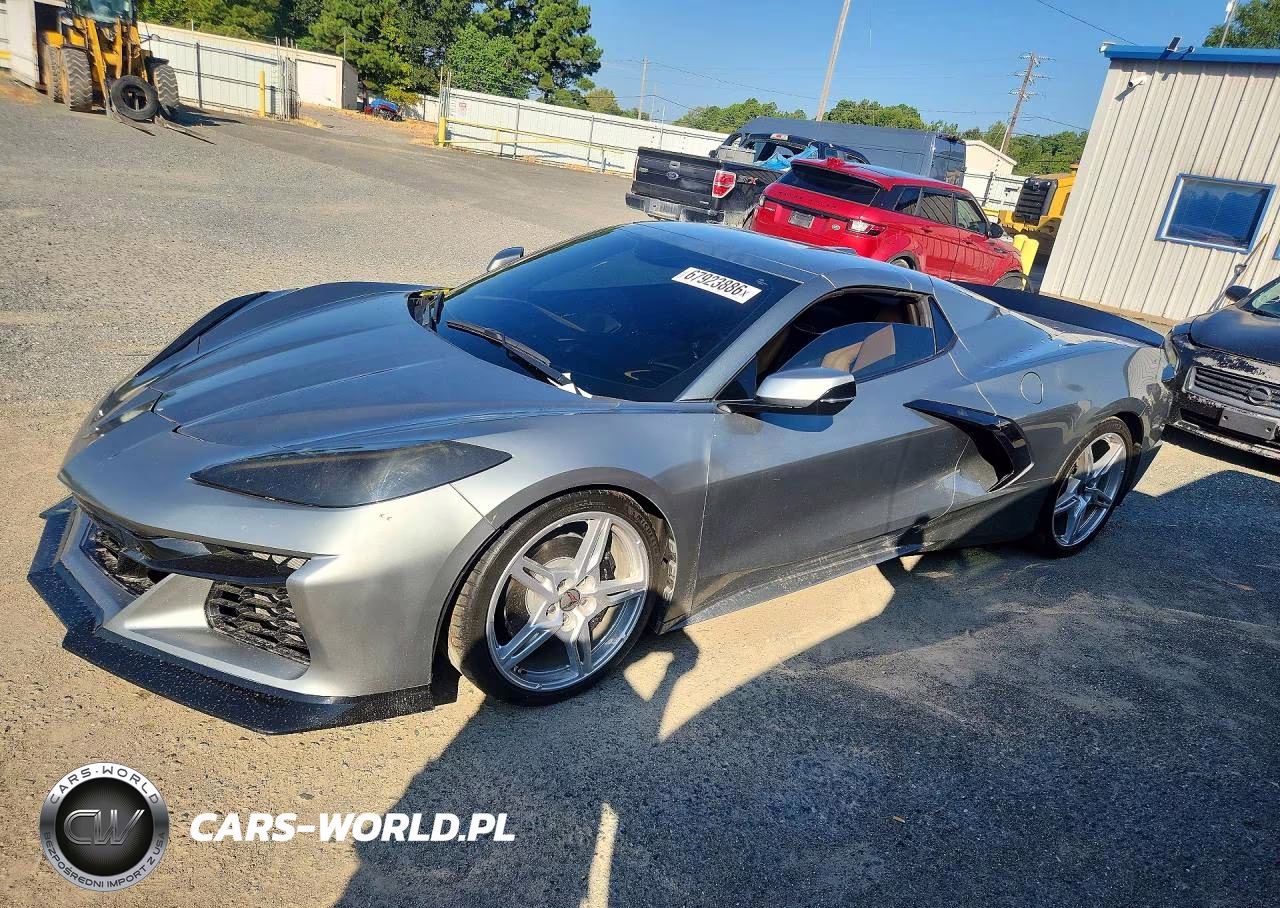 CHEVROLET CORVETTE STINGRAY