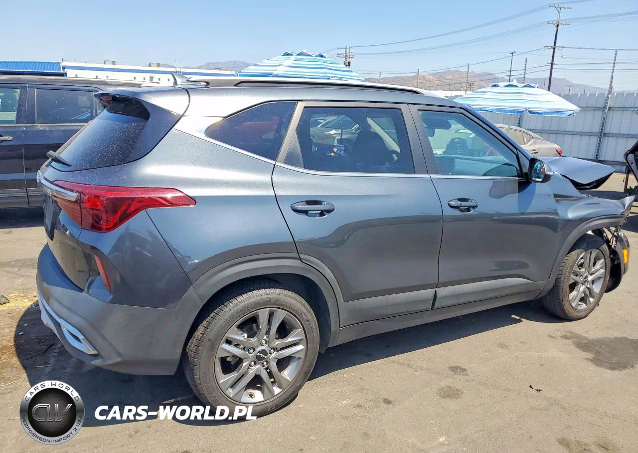 2023 Kia Seltos S VIN:KNDEU2AA6P7417797 - 3