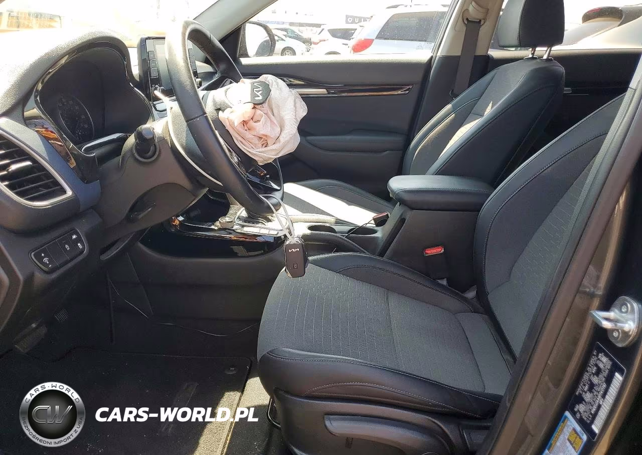 2023 Kia Seltos S VIN:KNDEU2AA6P7417797 - 7