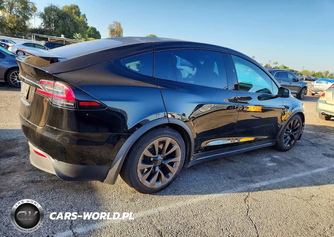 2024 Tesla Model X VIN:7SAXCBE53RF437062 - 3