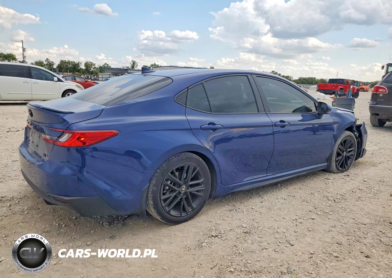 2025 Toyota Camry Se VIN:4T1DAACK2SU063254 - 3
