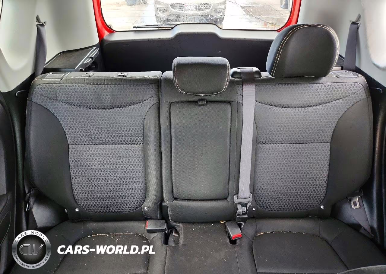 2016 Kia Soul + VIN:KNDJP3A57G7257413 - 10