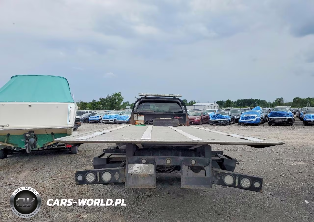 2017 Ford F550 Super Duty VIN:1FDUF5HTXHEC23703 - 6
