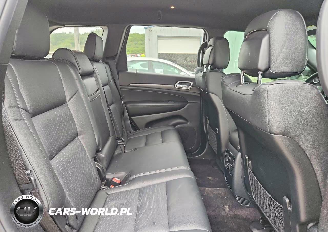 2018 Jeep Grand Cherokee Laredo VIN:1C4RJFAG9JC394519 - 10