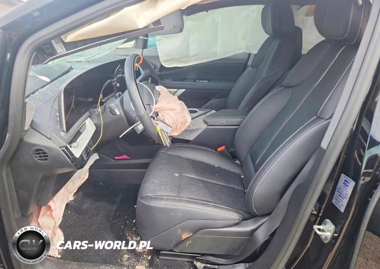 2025 Cadillac Optiq Sport VIN:3GYK3GMR1SS263637 - 7