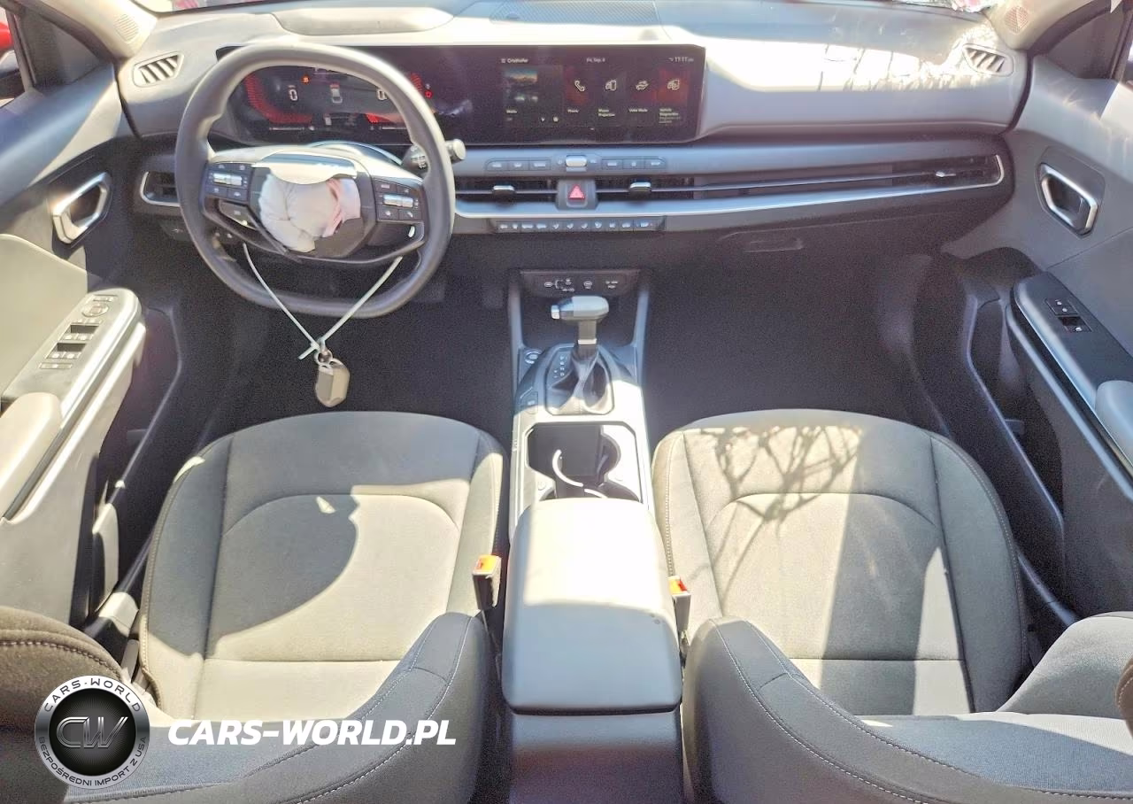 2025 Kia K4 Lxs VIN:3KPFT4DE7SE186404 - 8
