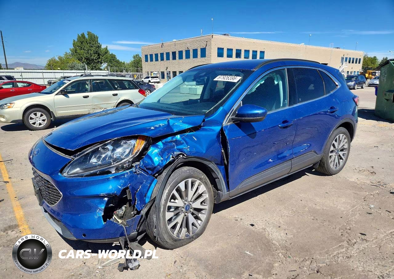 2022 Ford Escape Titanium