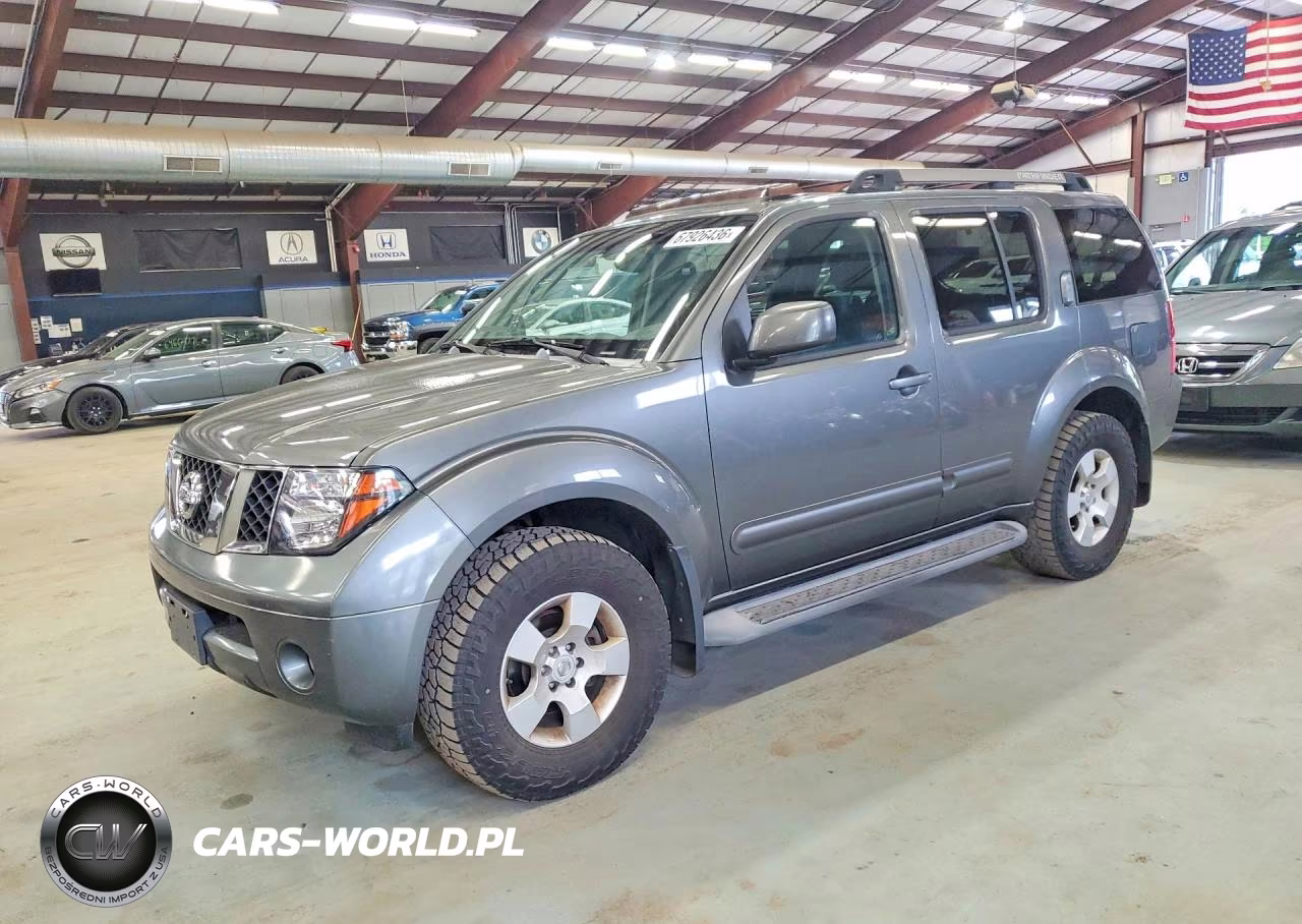 2005 Nissan Pathfinder Xe