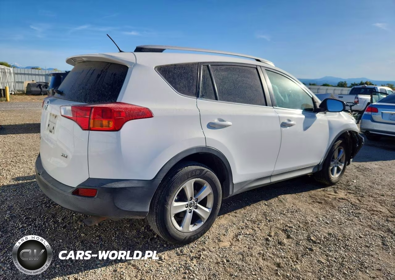 2015 Toyota Rav4 Xle VIN:2T3WFREV9FW148105 - 3
