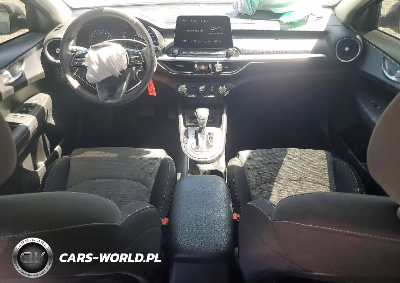 2023 Kia Forte Lxs VIN:3KPF24AD8PE536175 - 8