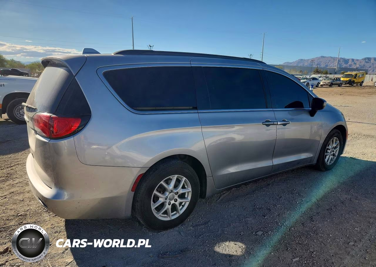 2020 Chrysler Voyager Lxi VIN:2C4RC1DG8LR156535 - 3