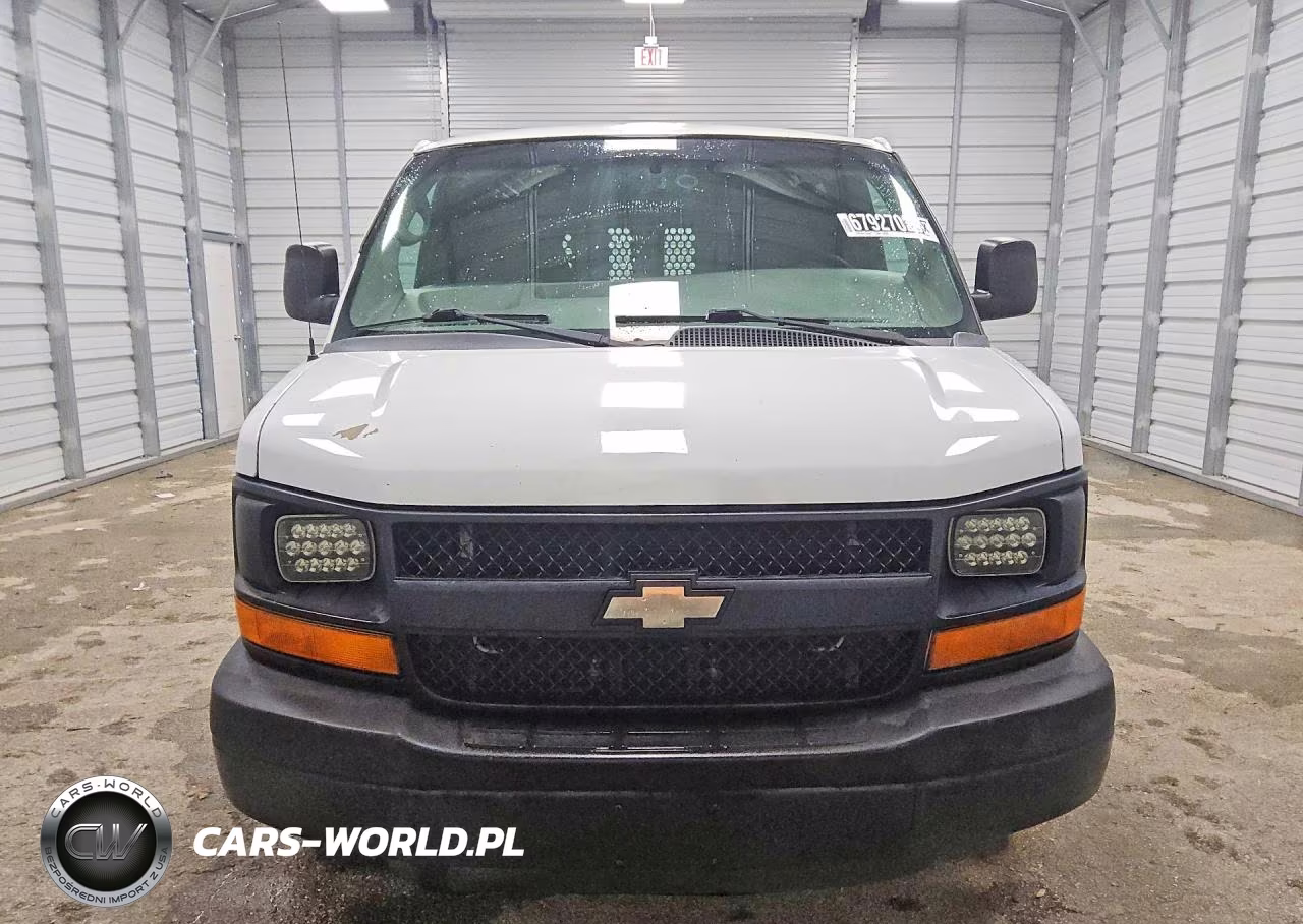2015 Chevrolet Express G2500 VIN:1GCWGFCF1F1232456 - 5