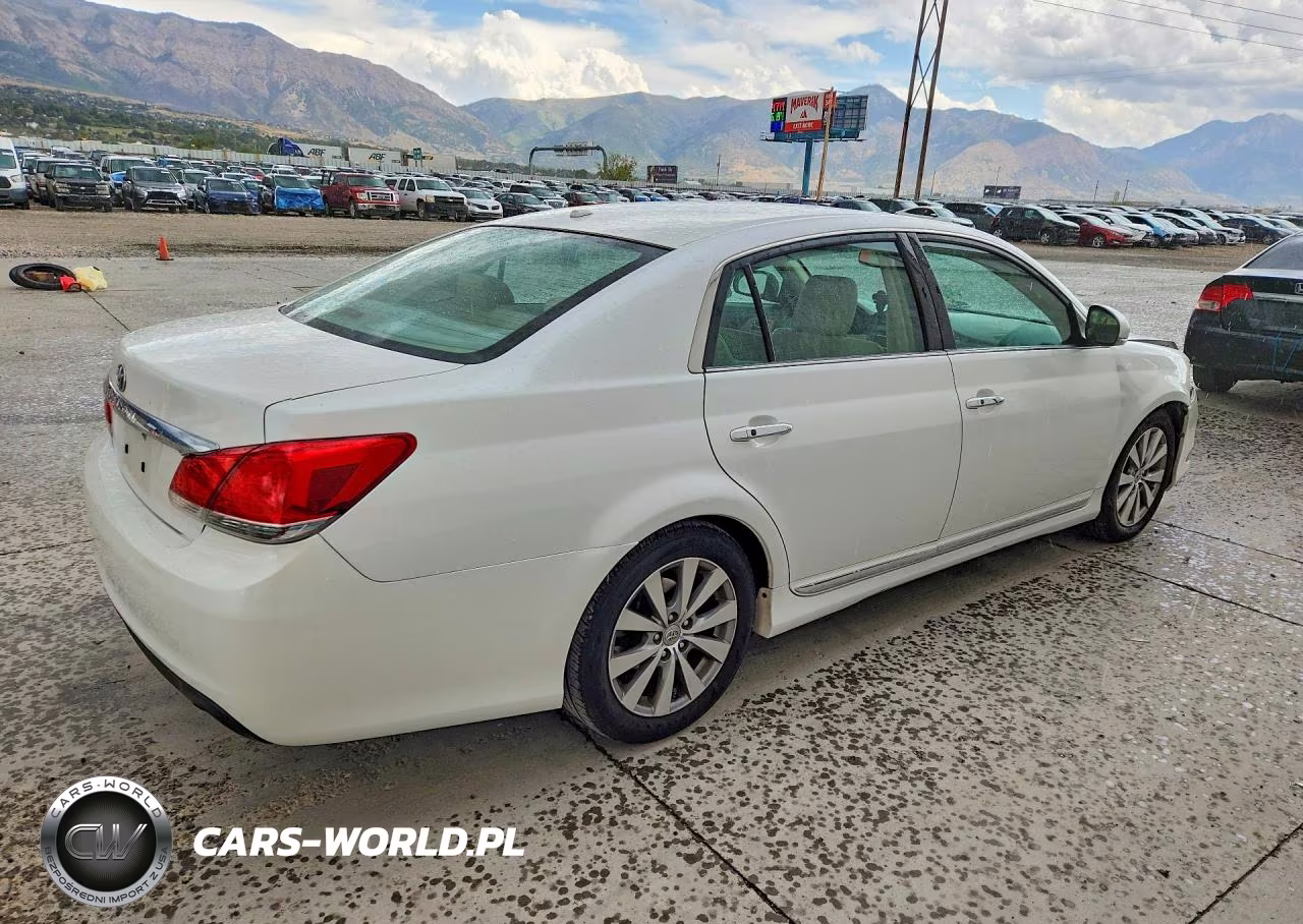 2011 Toyota Avalon Limited VIN:4T1BK3DB5BU380816 - 3