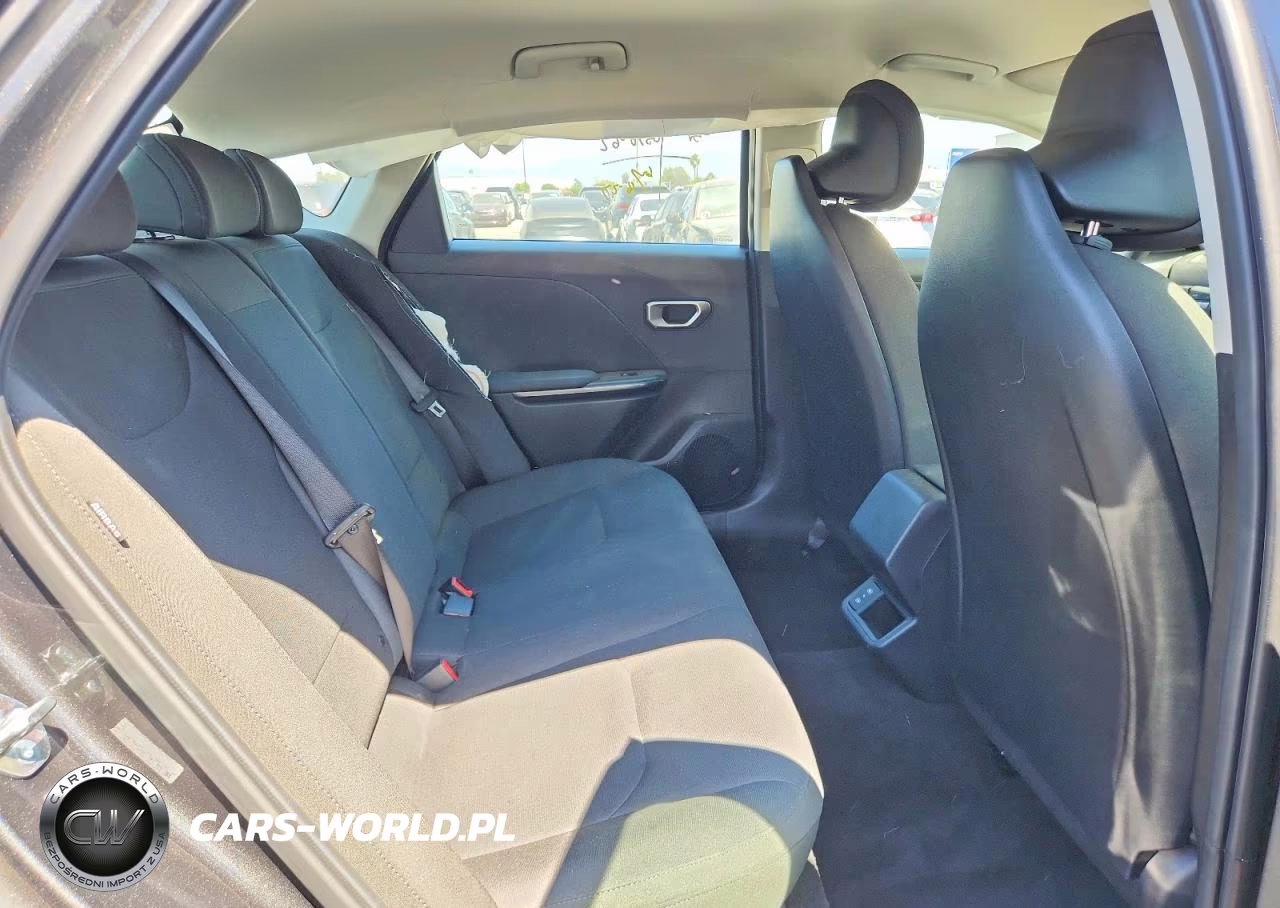 2026 Kia K4 Lxs VIN:3KPFT4DE2TE257378 - 10