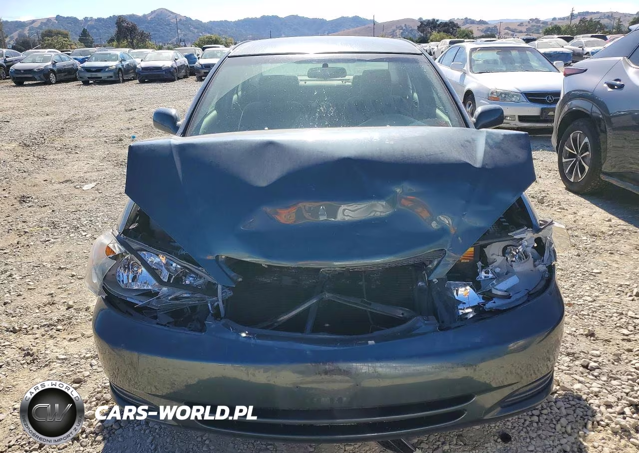 2003 Toyota Camry Le VIN:4T1BE32K63U666976 - 5
