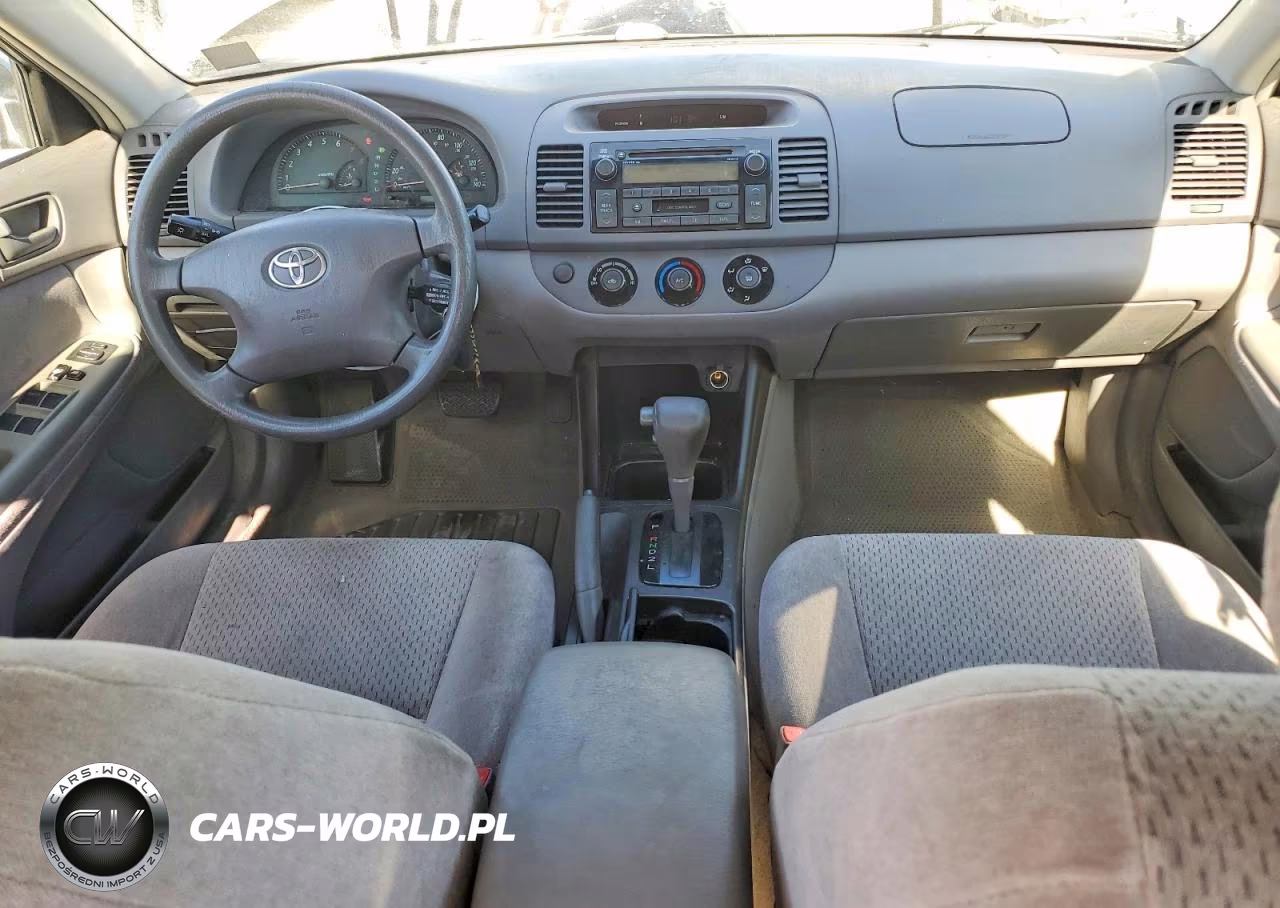 2003 Toyota Camry Le VIN:4T1BE32K63U666976 - 8