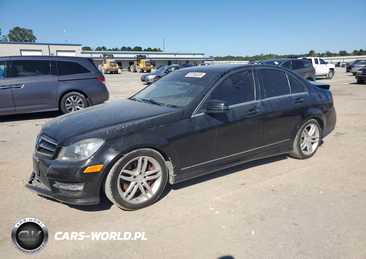 2014 Mercedes-Benz C 300 4Matic VIN:WDDGF8AB1EA934333 - 1