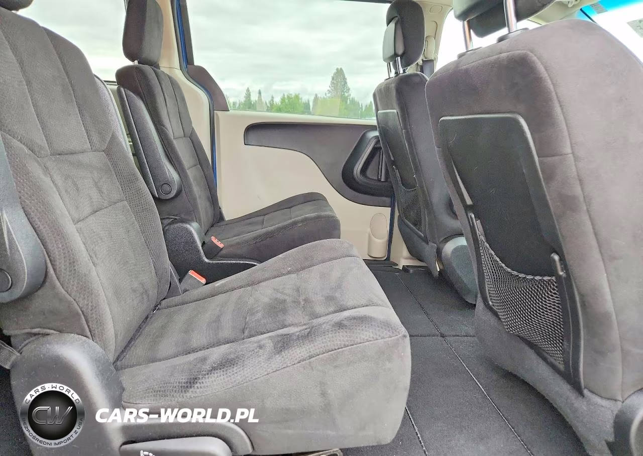 2011 Dodge Grand Caravan Express VIN:2D4RN4DG2BR657966 - 10