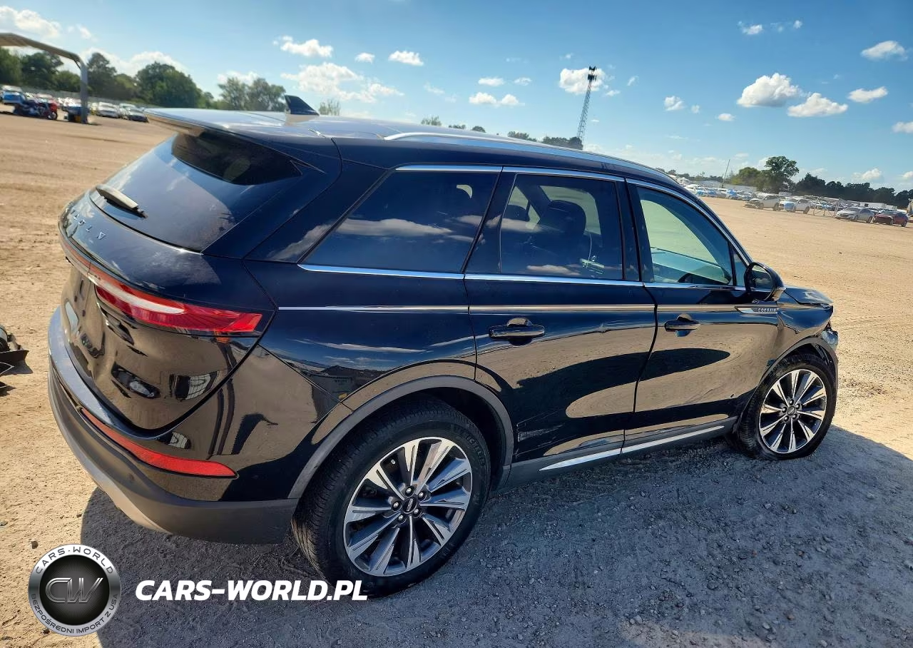 2020 Lincoln Corsair Reserve VIN:5LMCJ2C97LUL10488 - 3