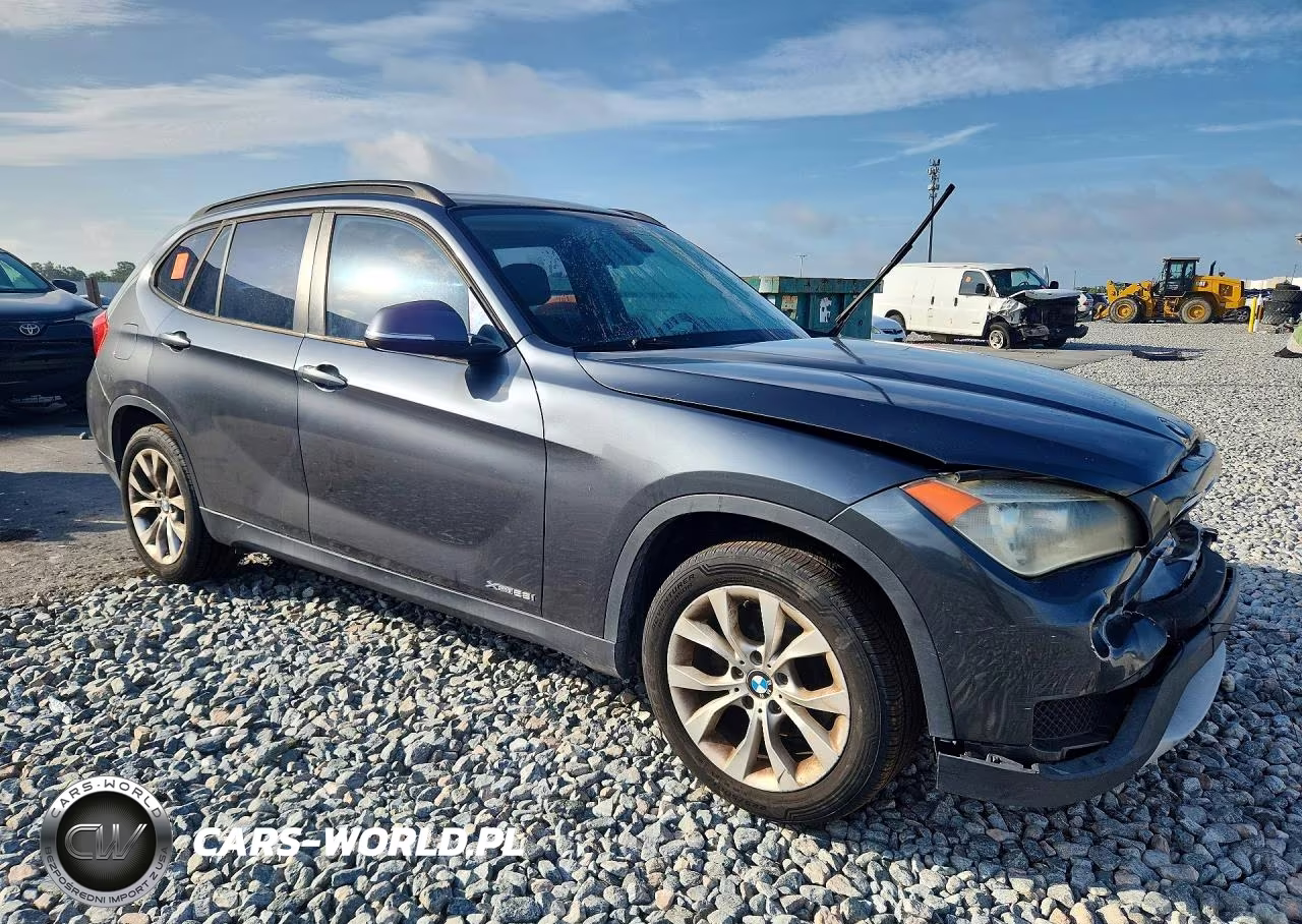 2014 BMW X1 xDrive28I VIN:WBAVL1C54EVY18901 - 4