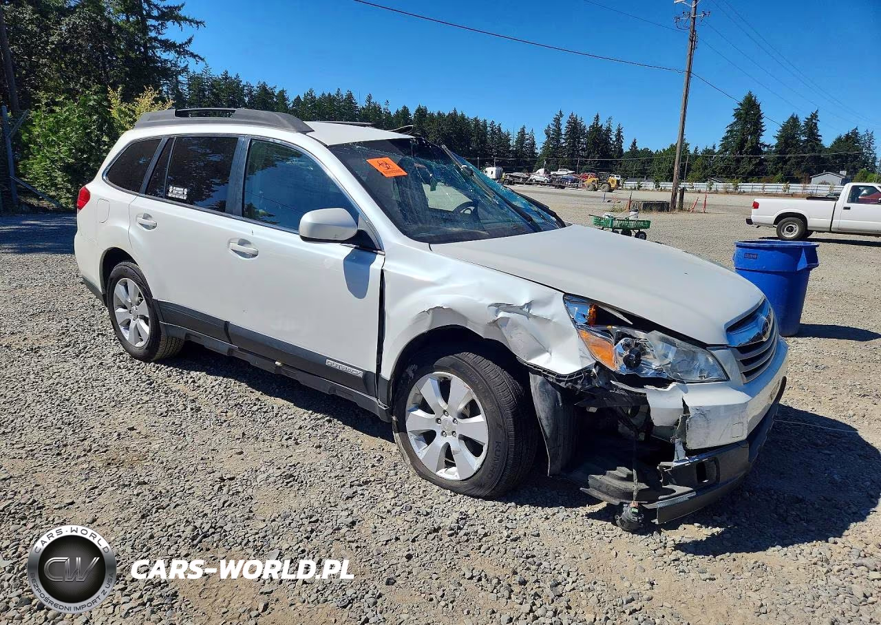 2012 Subaru Outback 2.5I Premium VIN:4S4BRBCC1C3239295 - 4