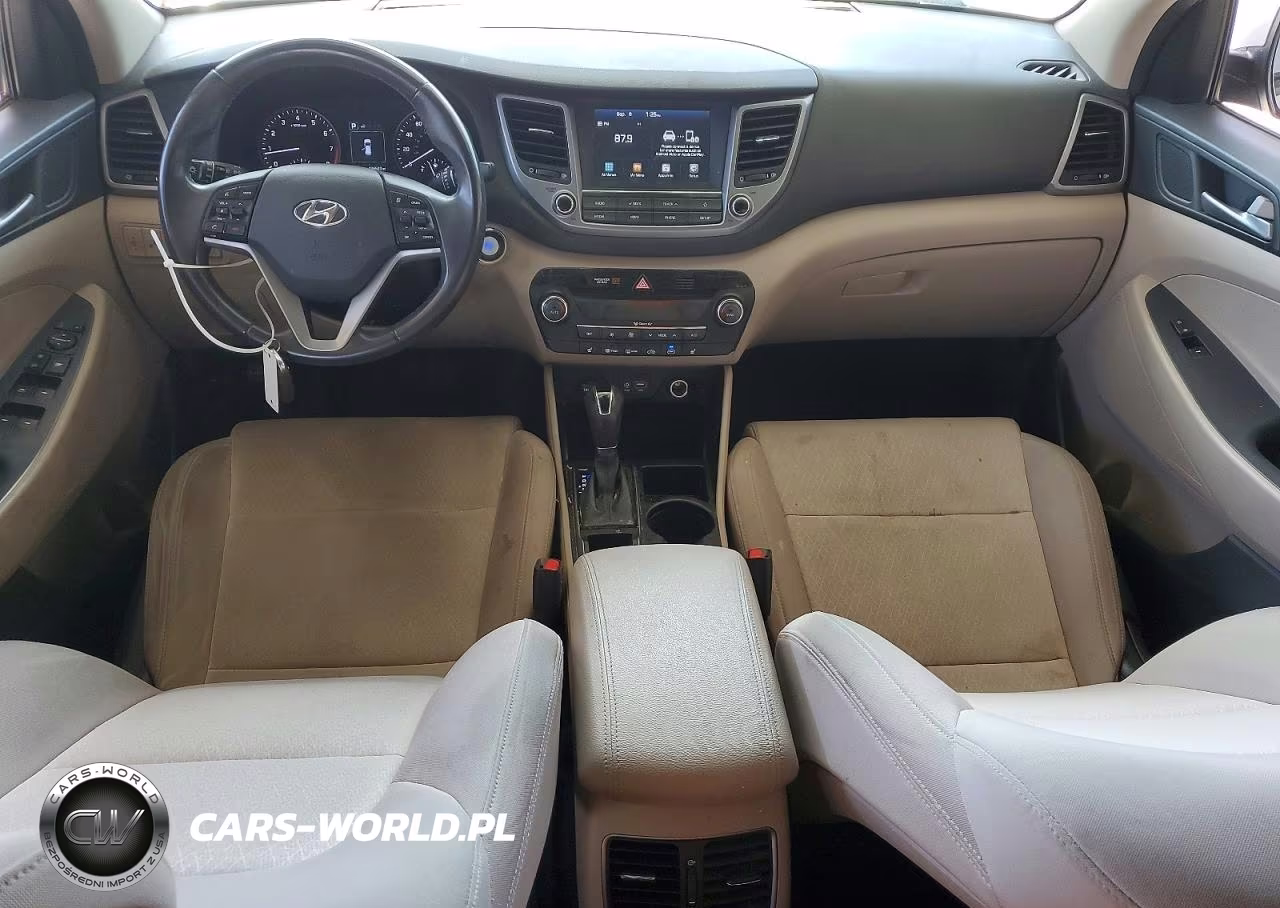 2018 Hyundai Tucson Value VIN:KM8J3CA24JU742937 - 8