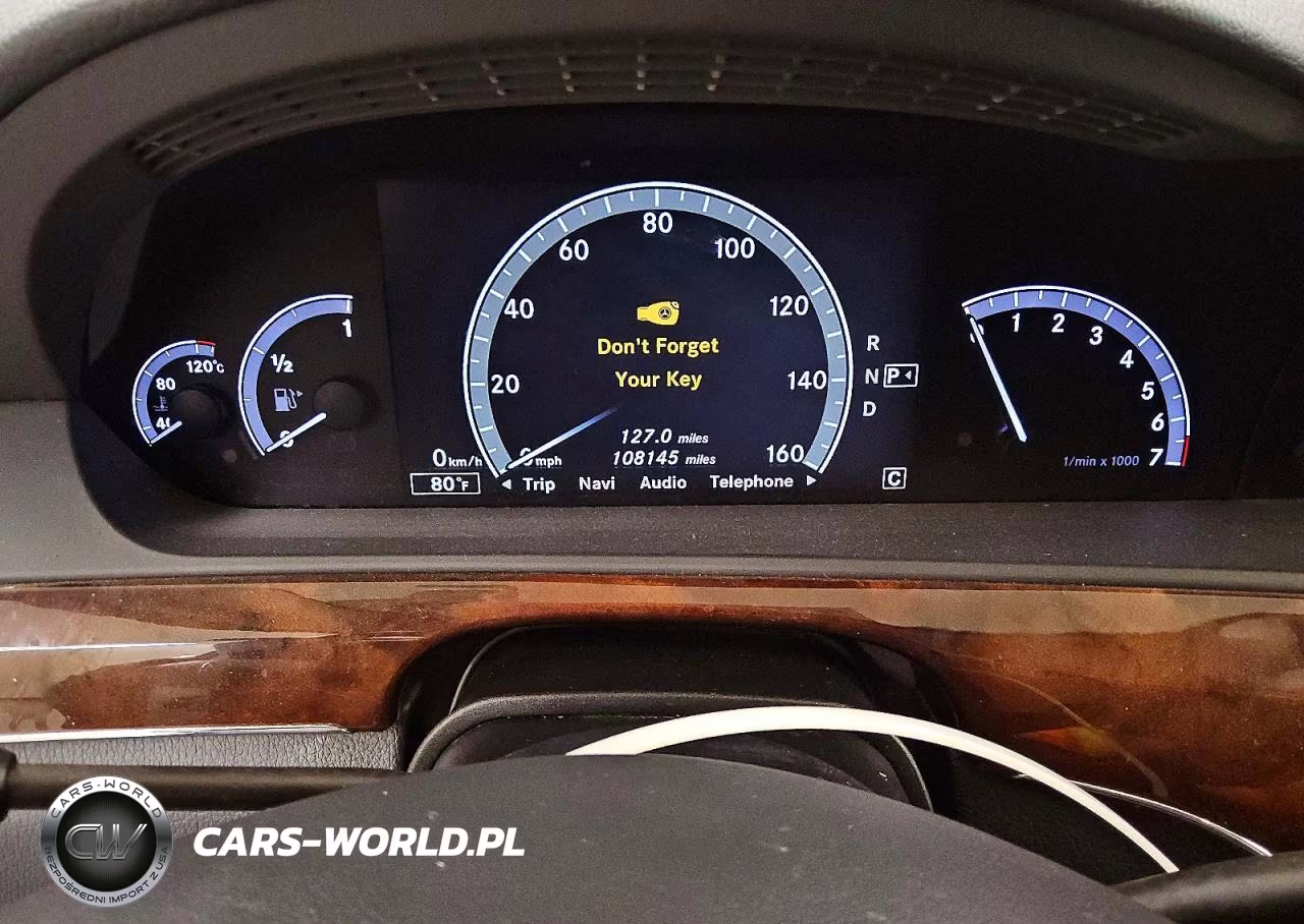 2010 Mercedes-Benz S 550 VIN:WDDNG7BB9AA342671 - 9